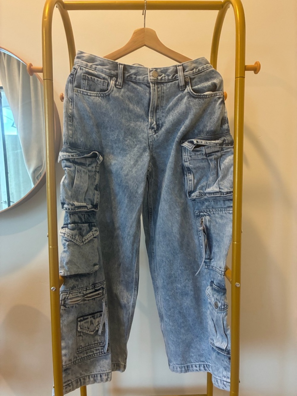 GAP Acid Wash Denim Jeans in Faded Blue